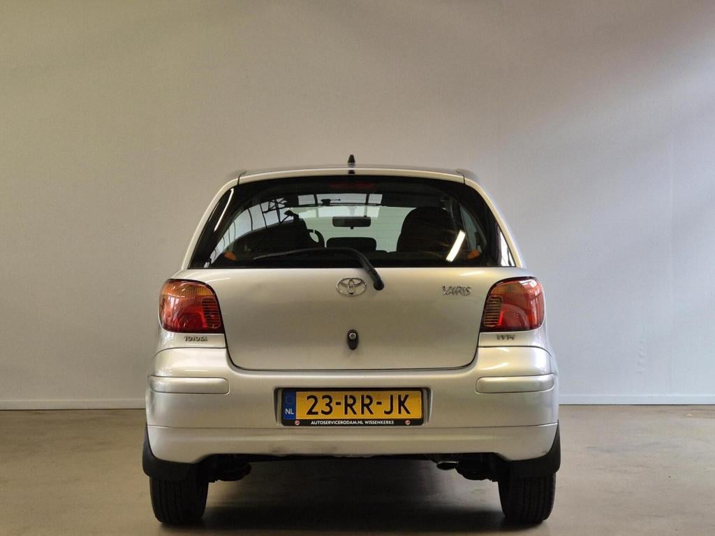 Toyota Yaris 1.3 vvt-i s-line