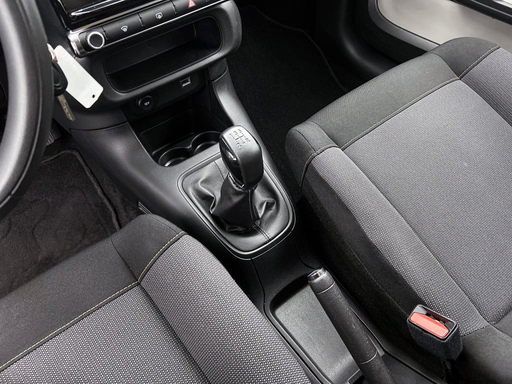Citroen C3 puretech 82 pk s&s feel | stoelverwarming | navigatie | rijklaar