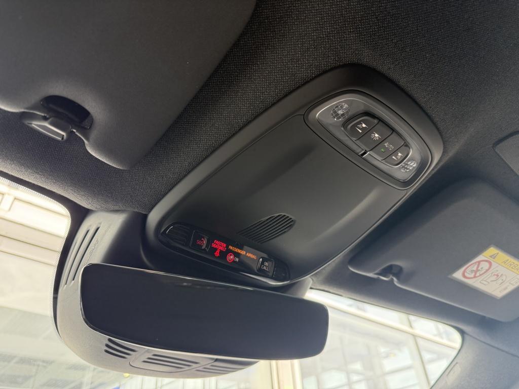 Volvo XC40 t2 129pk aut8 momentum pro| adap.cruise| camera| standkachel| st