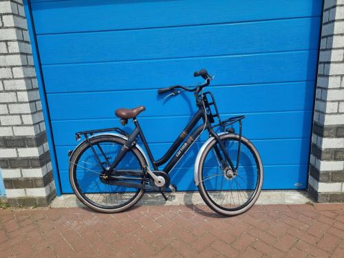 Mooie gave Zwarte Transportfiets CORTINA - 7-versnelling