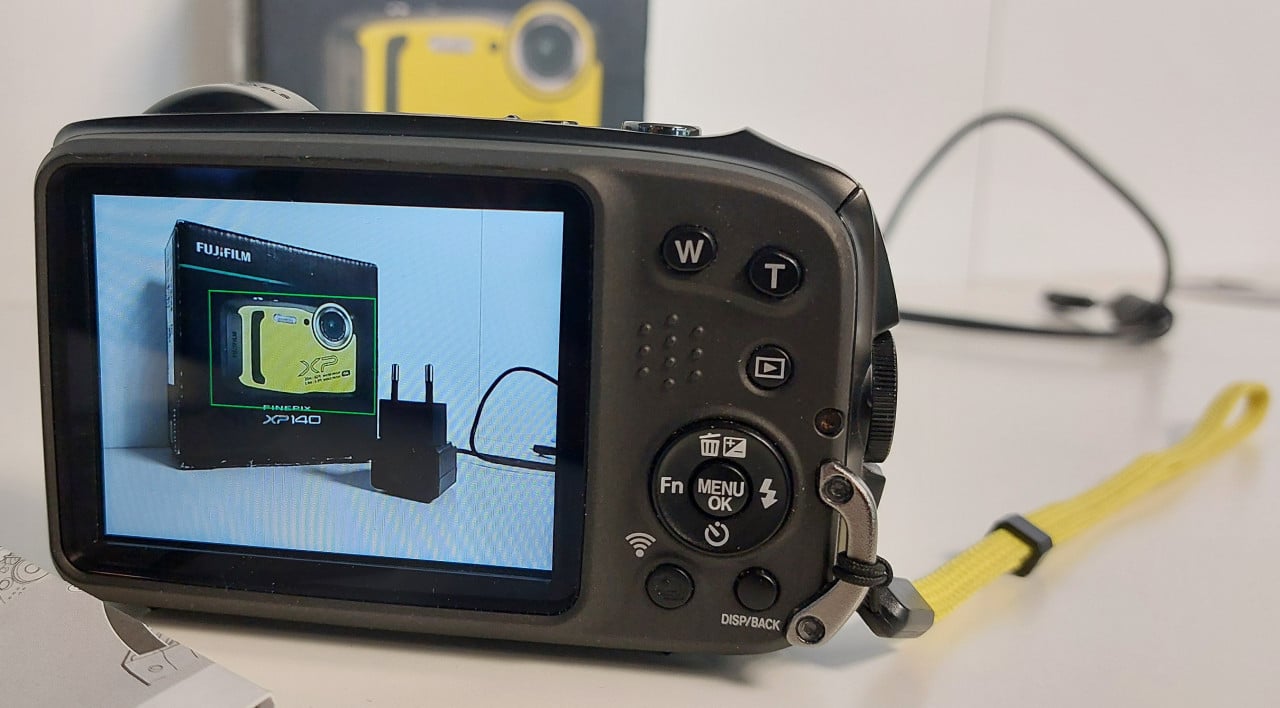 Fujifilm Finepix XP140 geel