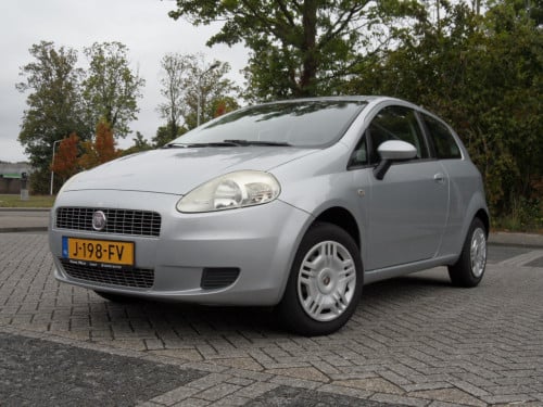 TE KOOP; FIAT Grande Punto 1.4 benzine, 77pk, handges., vrpr. 1700,-- Euro.