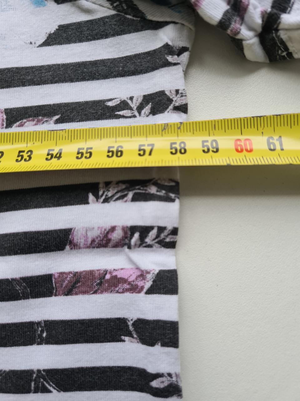 Smog wit, zwart gestreept met bloemen Tshirt  Maat XL