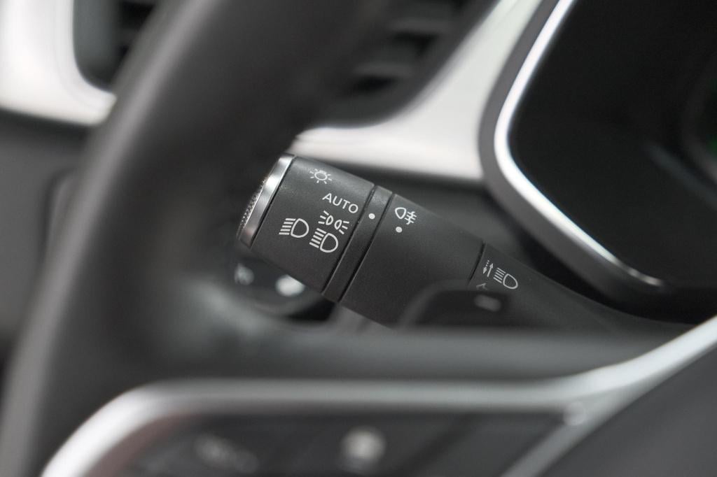 Renault Captur tce 130 edc intens | trekhaak | adaptieve cruise control | c