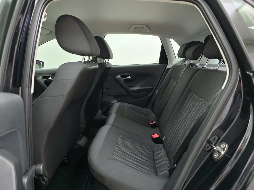 Volkswagen Polo occasion 1.2 tsi highline automaat in black edition | sport