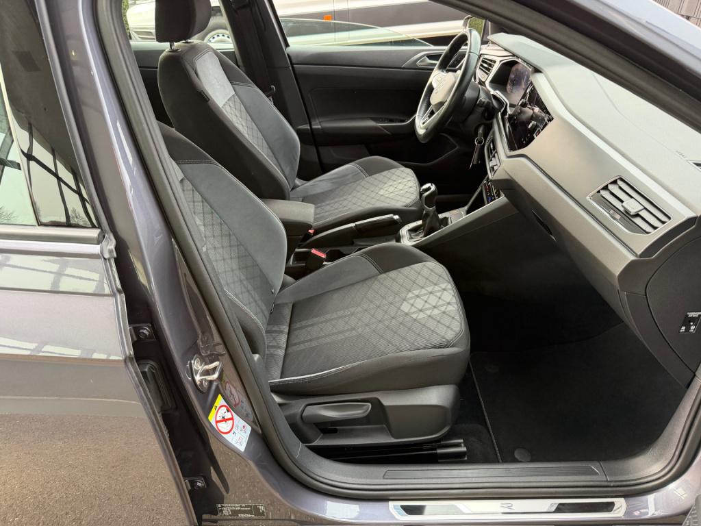 Volkswagen Polo 1.0 tsi r-line | iq light | led gril | climate | carplay | 