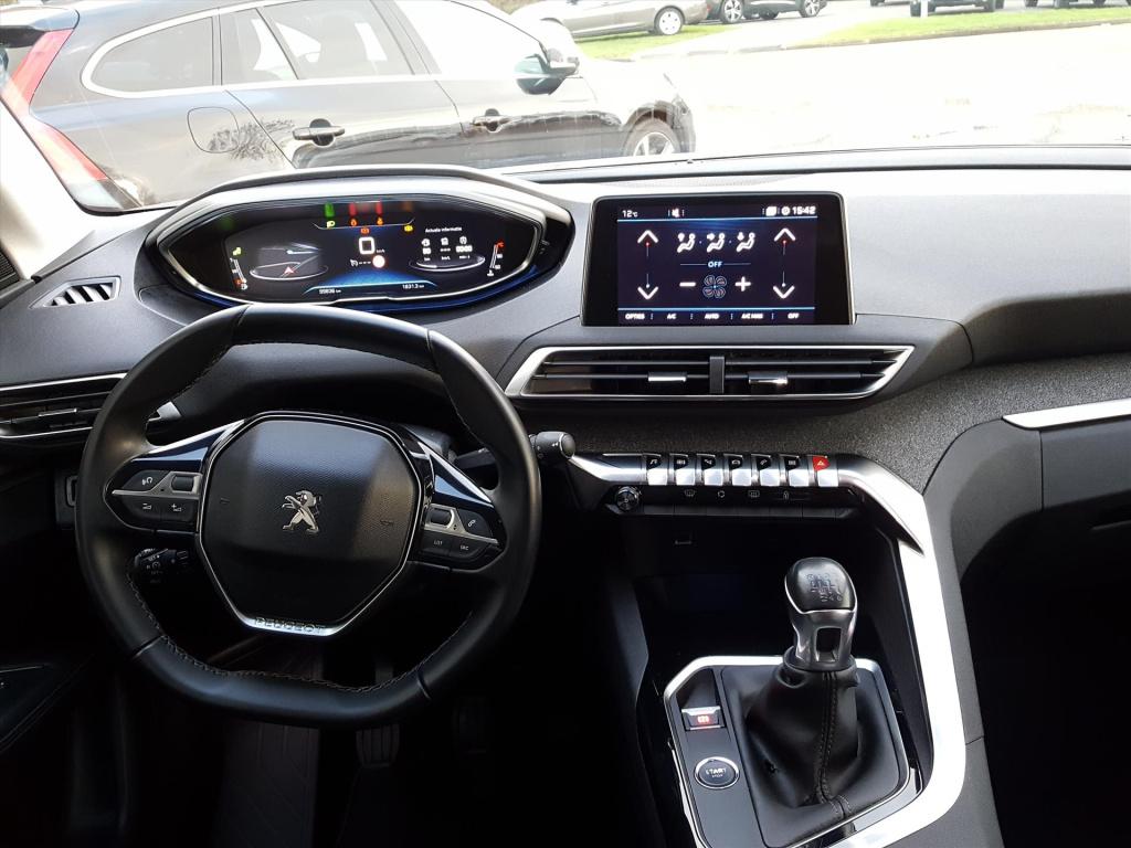 Peugeot 3008 allure 1.2pt-130pk navigatie | trekhaakafn | apple carplay & a