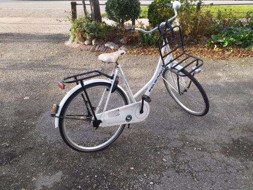 """"MOOIE WITTE OMAFIETS IN PRIMA STAAT""""