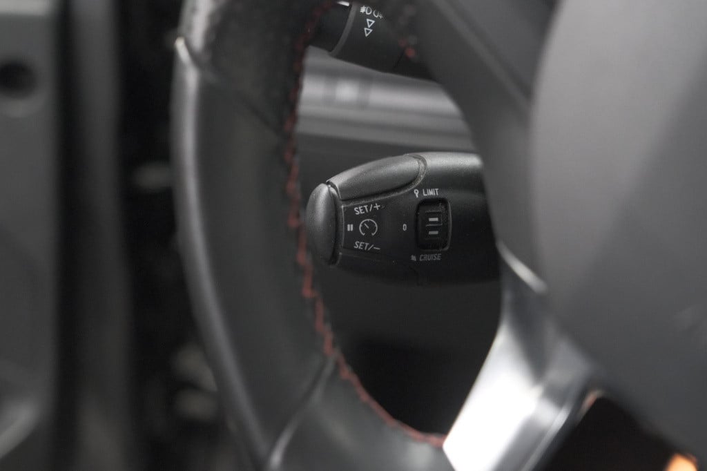 Peugeot 2008 puretech 110 gt-line | camera | apple carplay | navigatie | pa