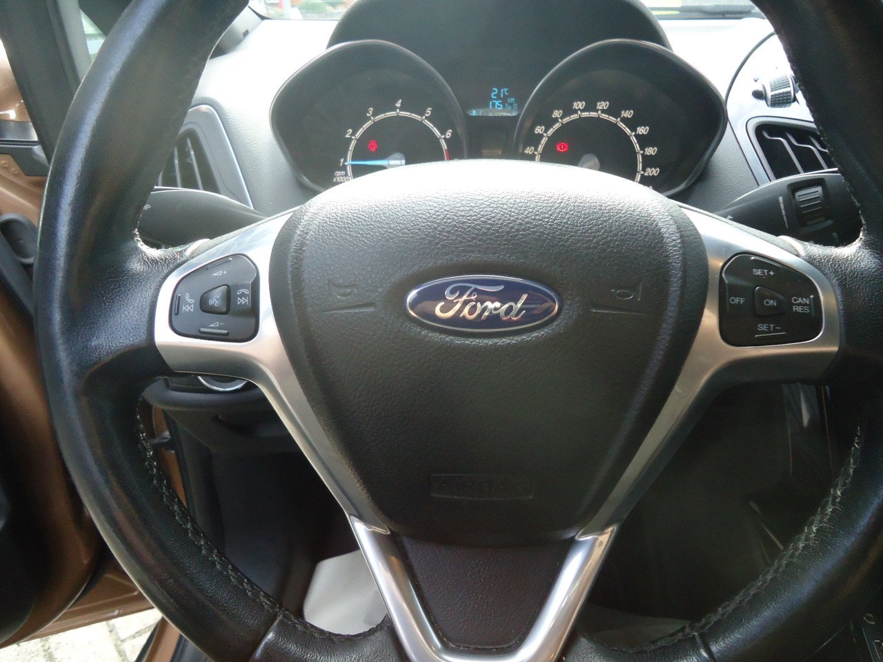 FORD B-MAX 10 ECOBOOST(100PK) TITANIUM