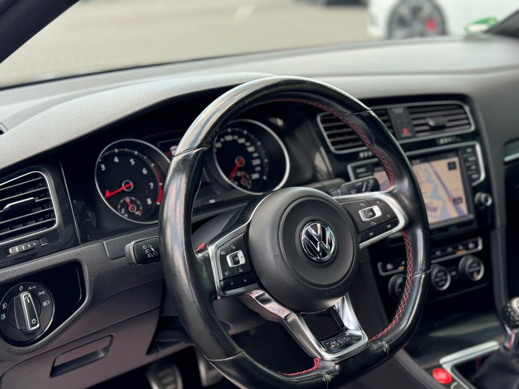 Volkswagen Golf 2.0 tsi gti performance * panoramadak * leer * xenon * navi
