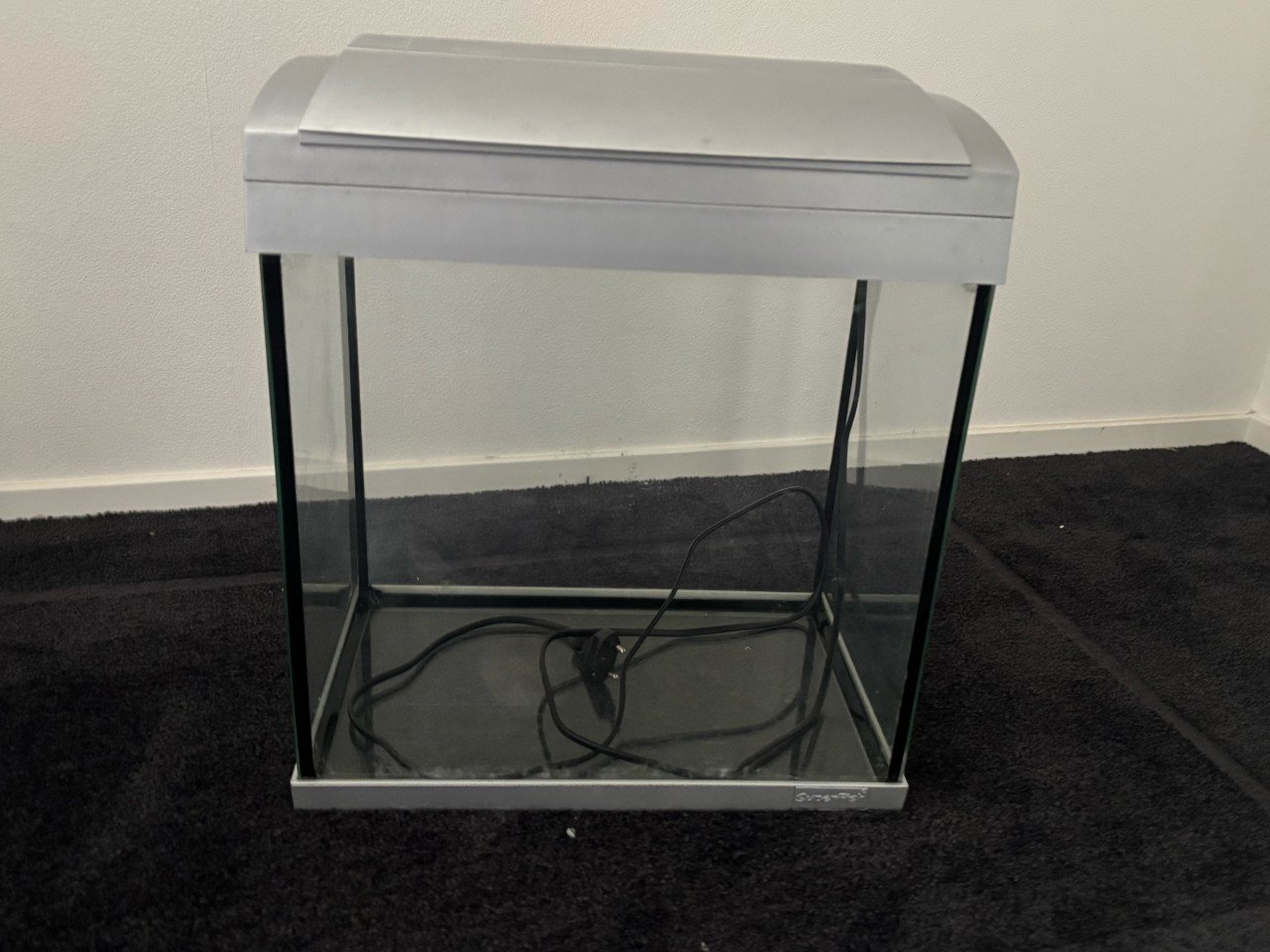 Aquariums 3 x met toebehoren