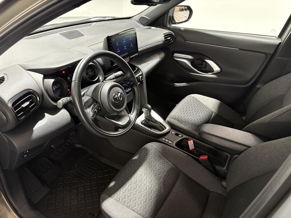 Toyota Yaris Cross 1.5 hybrid first edition | bsm | stoelverwarming | camer