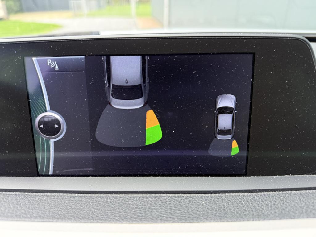 BMW 3-serie 320i 184pk executive sportline sedan