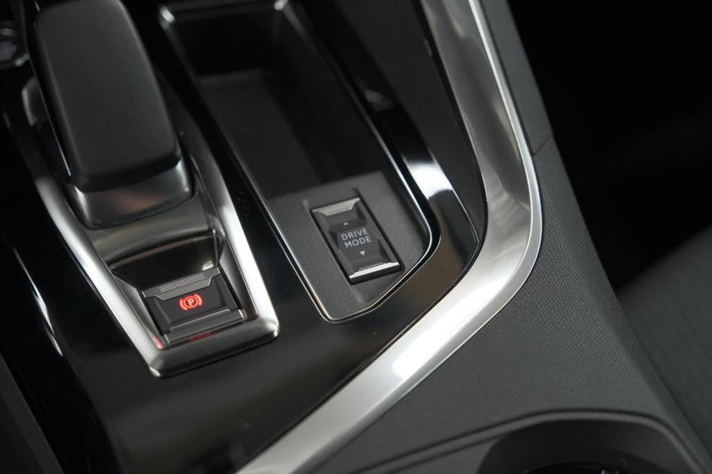 Peugeot 3008 1.6 hybrid 225 allure | camera | dodehoekdetectie | navigatie 