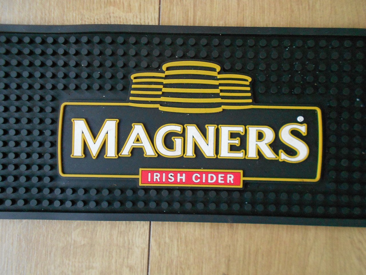 Twee barmatten Magners irish cider barmat