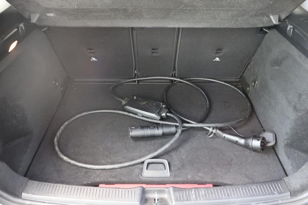 Mercedes-Benz B-Klasse 250 e amg line l panoramadak l 360 camera i head-up 