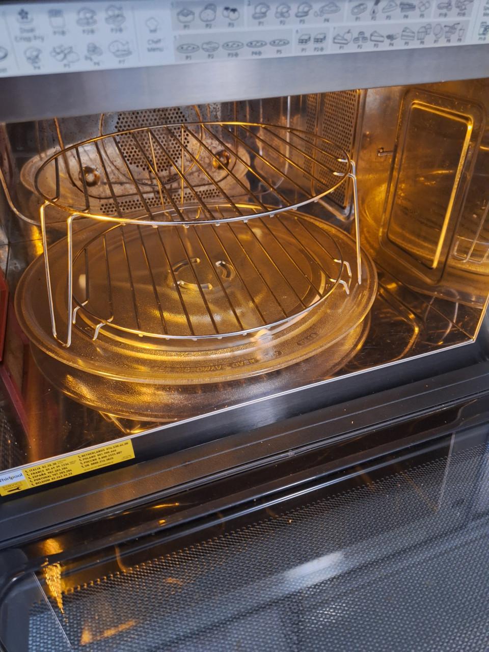 Combi oven-grill-magnetron