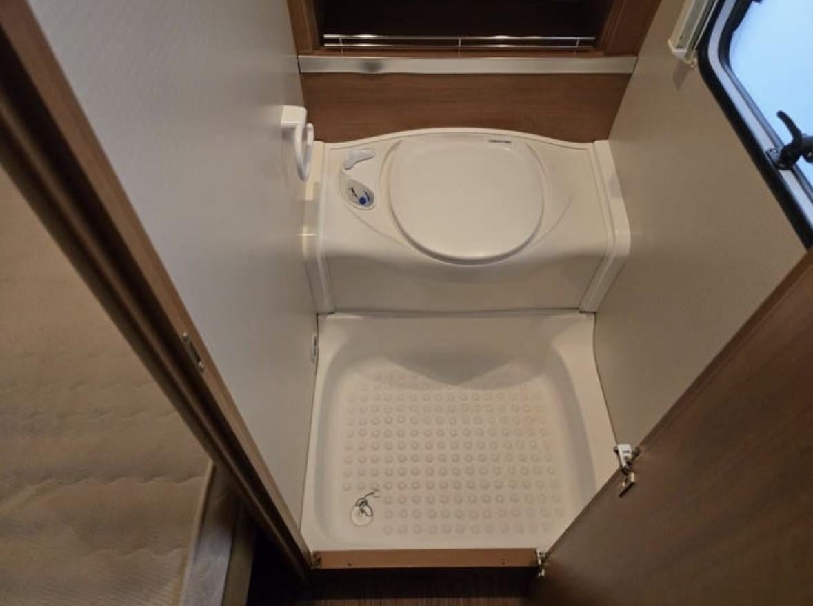 Te koop: izgst caravan Fendt Bianco 445TFB