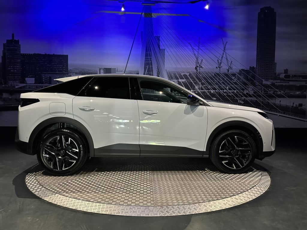 Peugeot 3008 1.2 hybrid 136 allure *nieuw model*360camera*