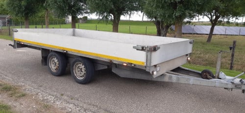 Eduard PL2720 plateauwagen/ oprijwagen/ multitransporter