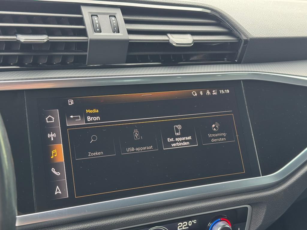 Audi Q3 sportback 35 tfsi s edition * camera * keyless * leder * stoelverwa