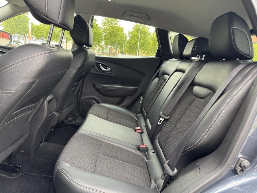 Renault Kadjar 1.2 tce intens | trekhaak | navigatie | camera | cruise & cl