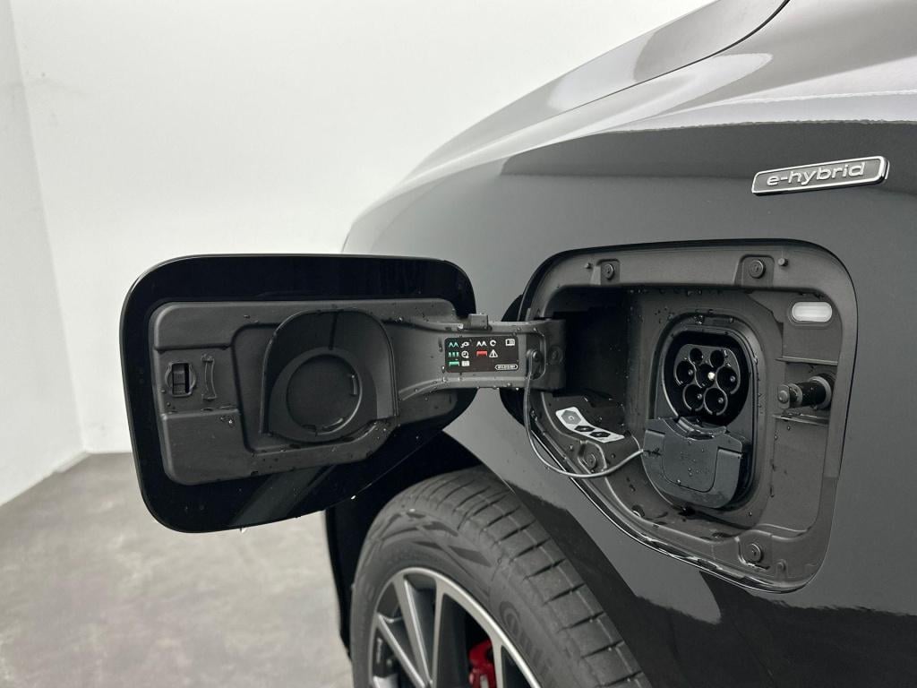 Audi Q3 s edition e-hybrid 200 kw / 272 pk suv 6 versn. s-