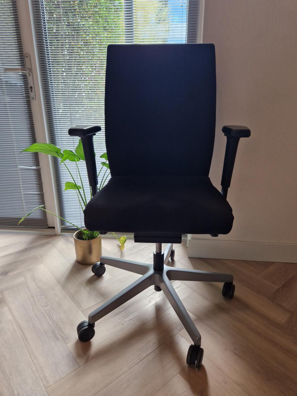 Interstuhl bureaustoel, Ergonomisch comfortabel zitten