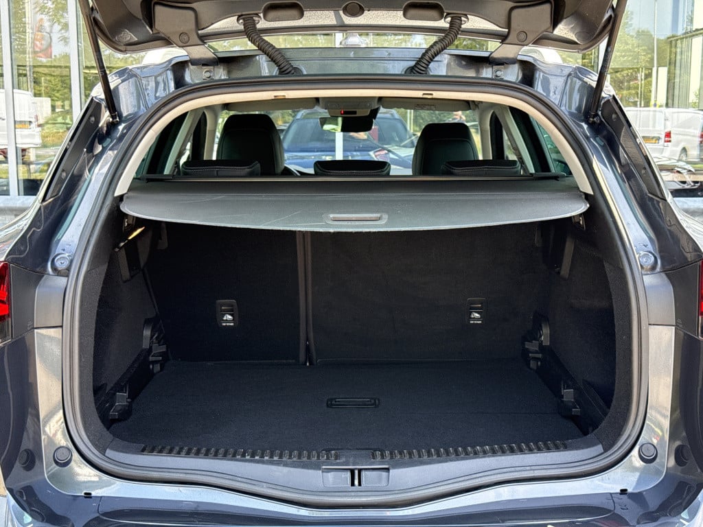 Renault Megane 1.3 tce intens | nl-auto | 1e eig | groot navi | camera | tr