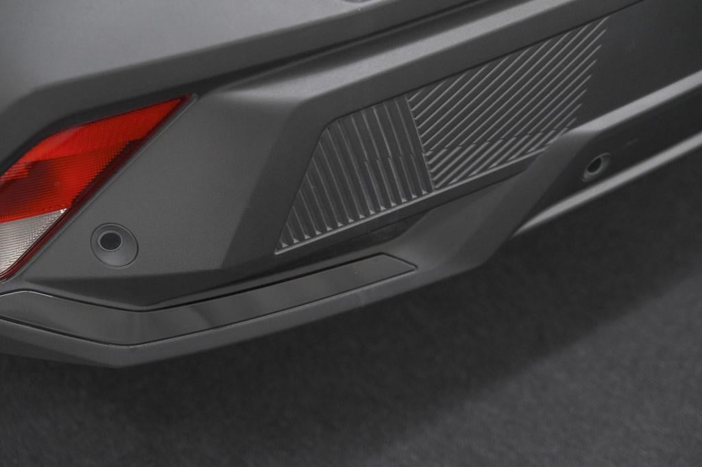 Peugeot 408 1.6 hybrid 225 eat8 allure | adaptieve cruise control | camera 