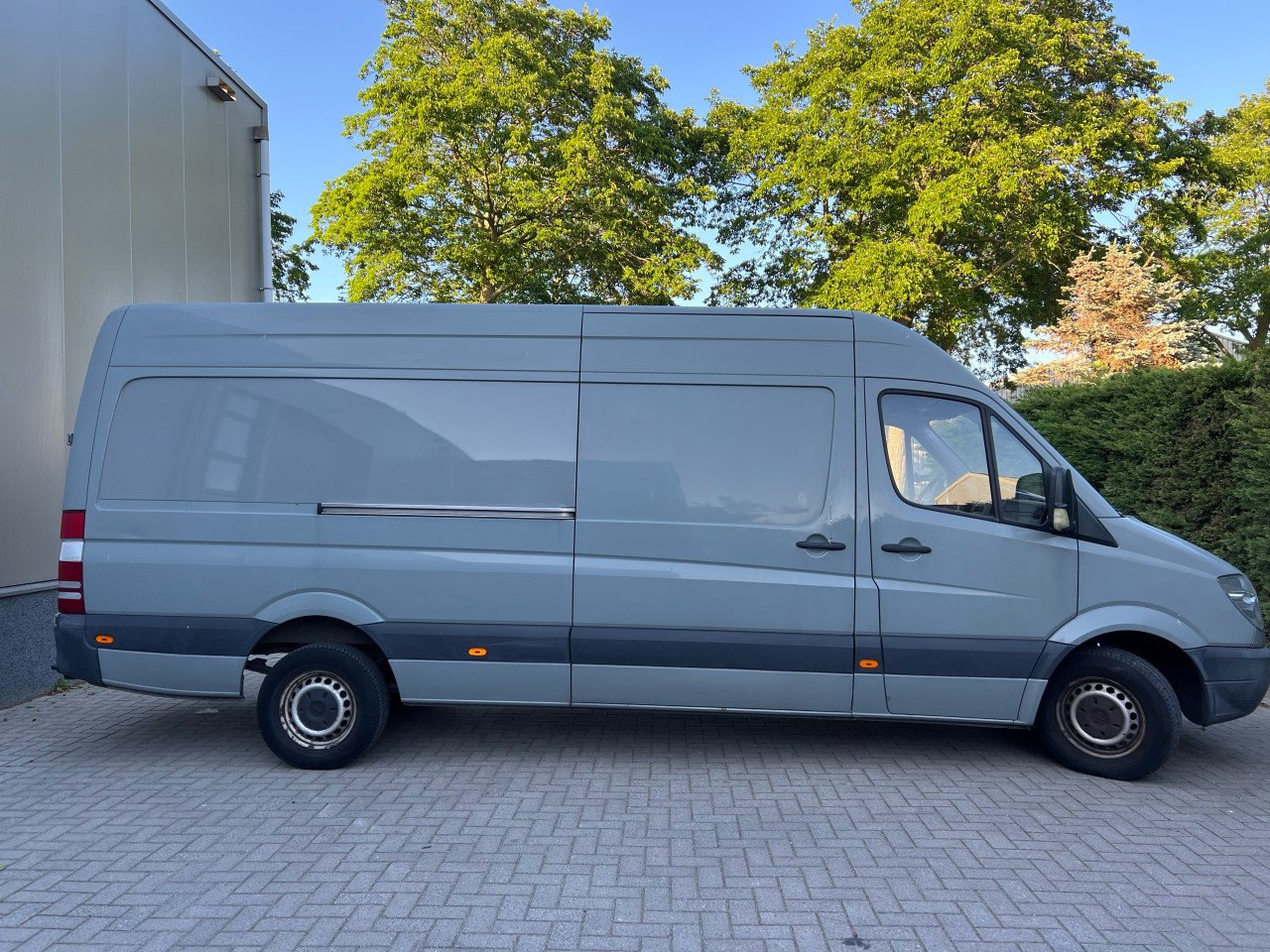 Mercedes-Benz Sprinter 318 3.0V6 182.929KM