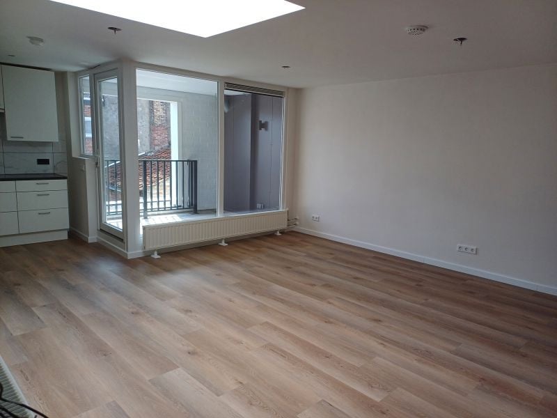 Te huur; Appartement met kantoor aan huis - IJzendijke