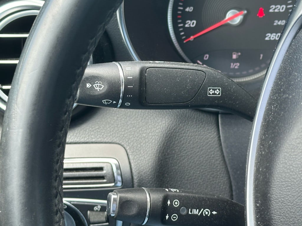 Mercedes-Benz C-Klasse 180 amg sport edition l trekhaak l stoelverwarming l