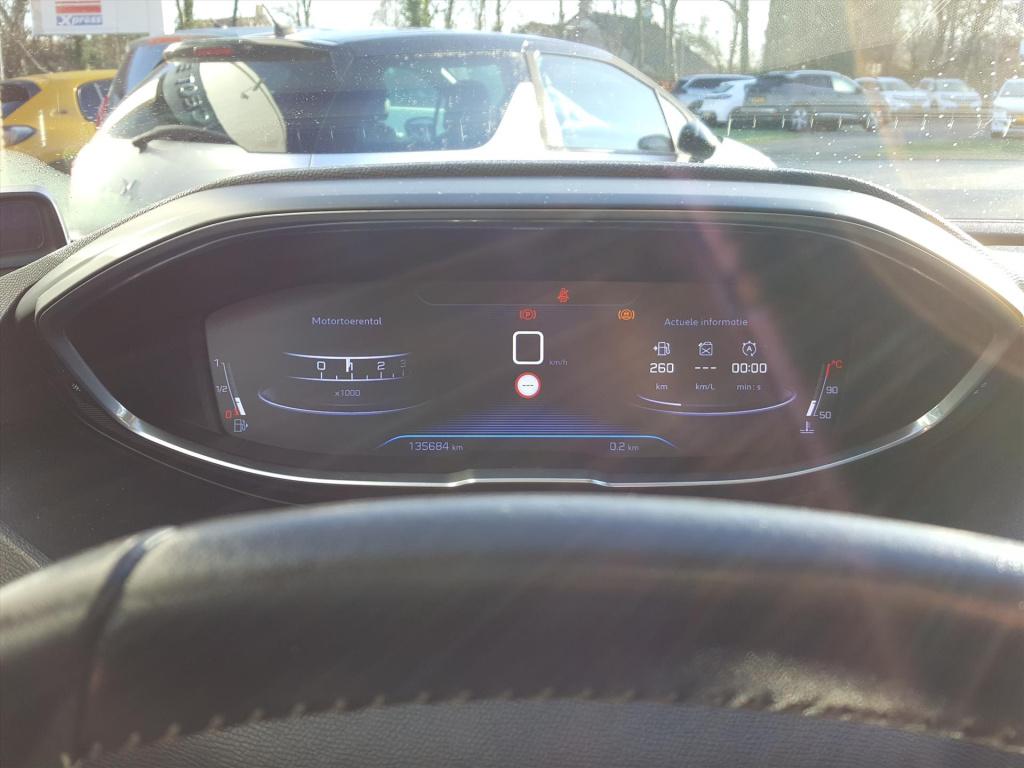 Peugeot 3008 1.2 130pk s&s access trekhaak | cruise control | airco | bluet