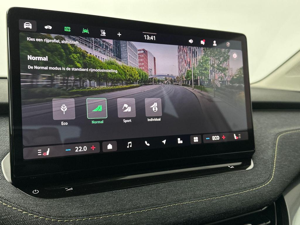 Skoda Elroq business edition elektromotor 150 kw / 204 pk suv