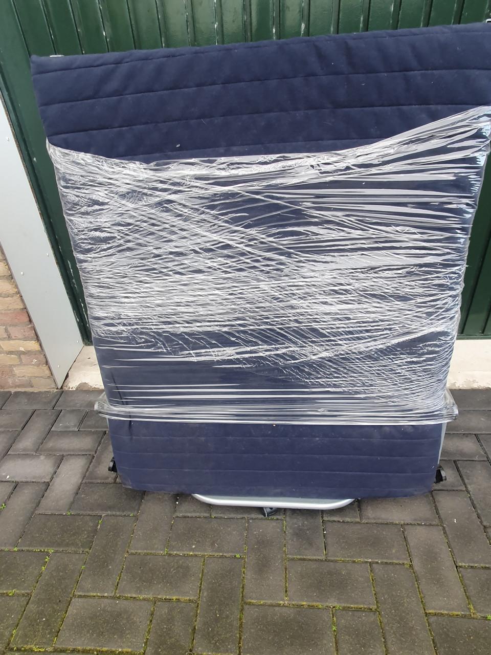 Logeerbed - wieltjes en opvouwbaar  ( Gratis )