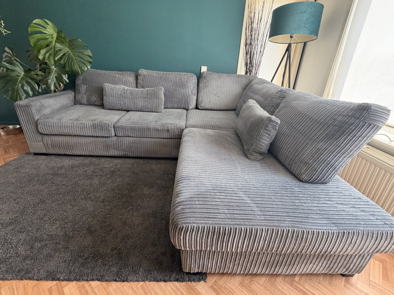 Moderne ribstof hoekbank
