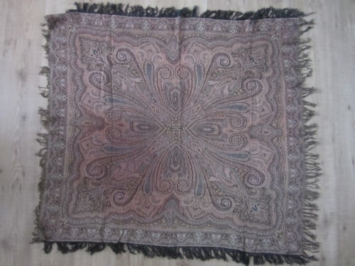 Vintage Kleedje 105x120 cm.