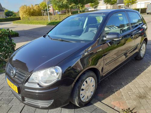 Volkswagen Polo 1.2 hatchback 47 kW – 64 pk Zwart met trekhaak