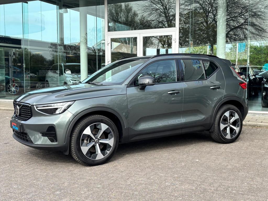 Volvo XC40 2.0 b4 b4 plus dark|stuur-stoel voorruitverwarm|blis| trekhaak| 