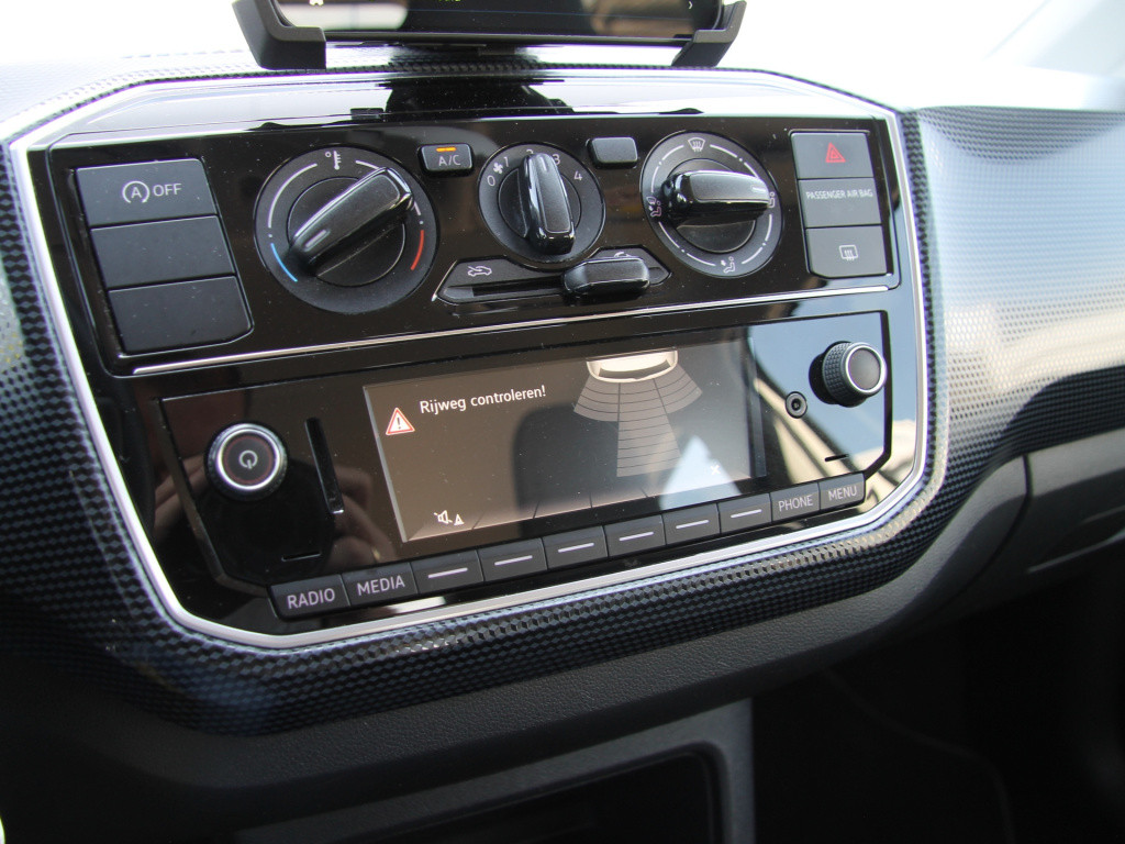 Volkswagen UP! 1.0 bmt move up! cruise | apps | camera