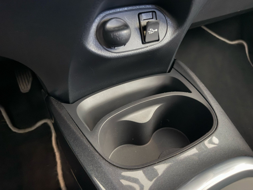 Toyota Yaris 1.5 hybrid y20 exclusive edition