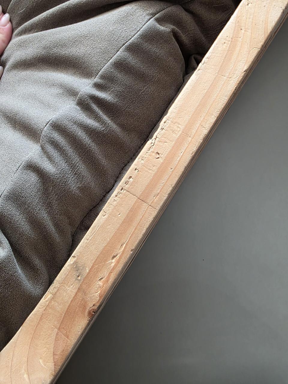 Steigerhouten hondenmand met kussen