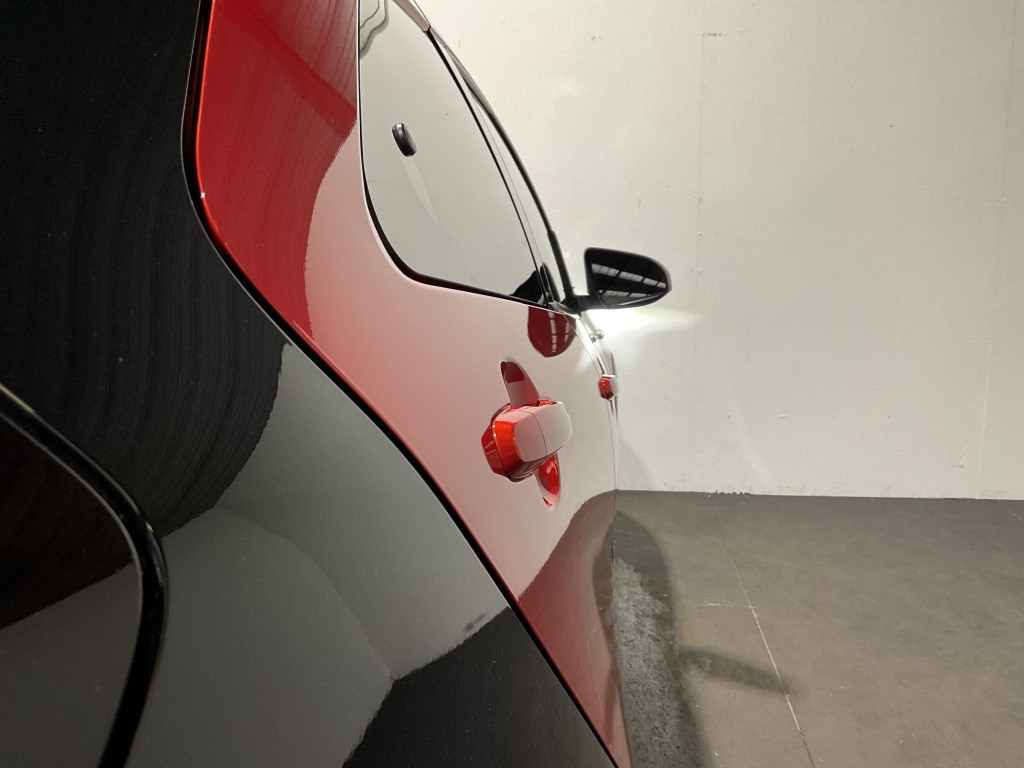 Toyota Aygo x 1.0 vvt-i mt envy | clima | navi | jbl | camera