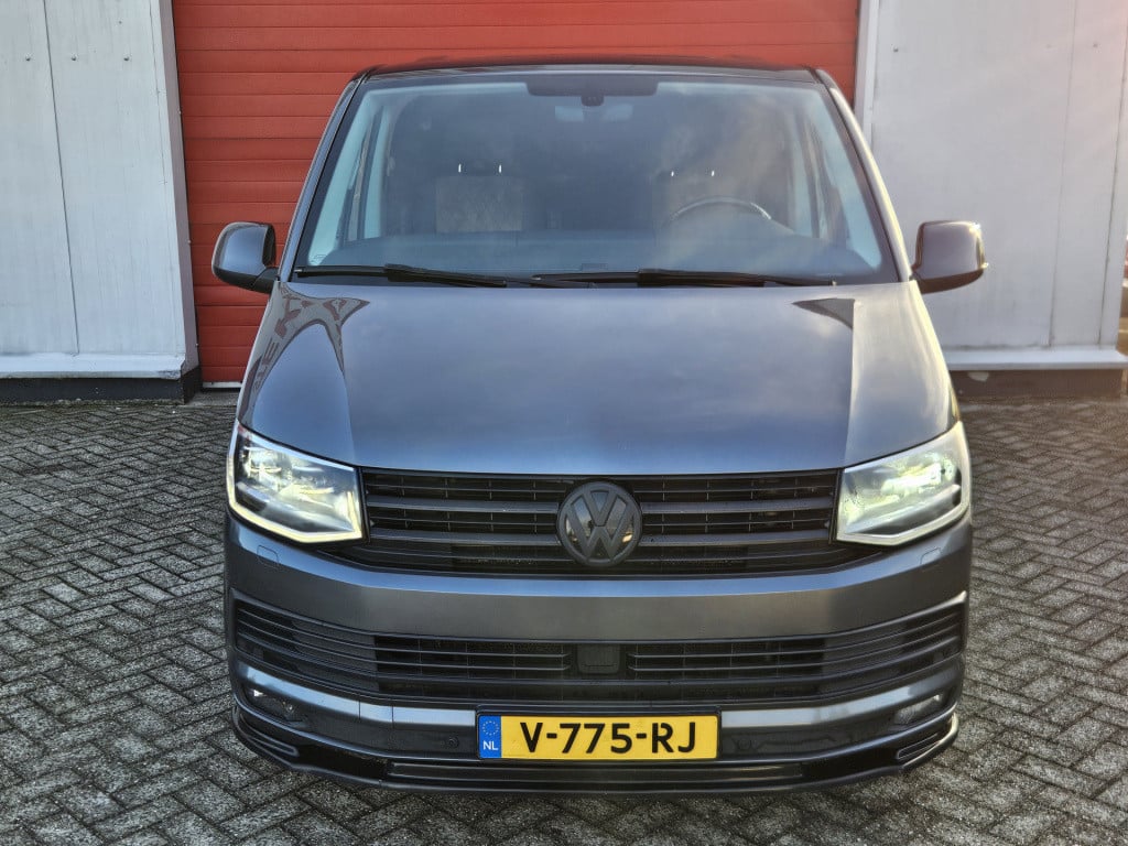 Volkswagen Transporter 2.0 tdi l2h1 dc highline | custom interior | acc