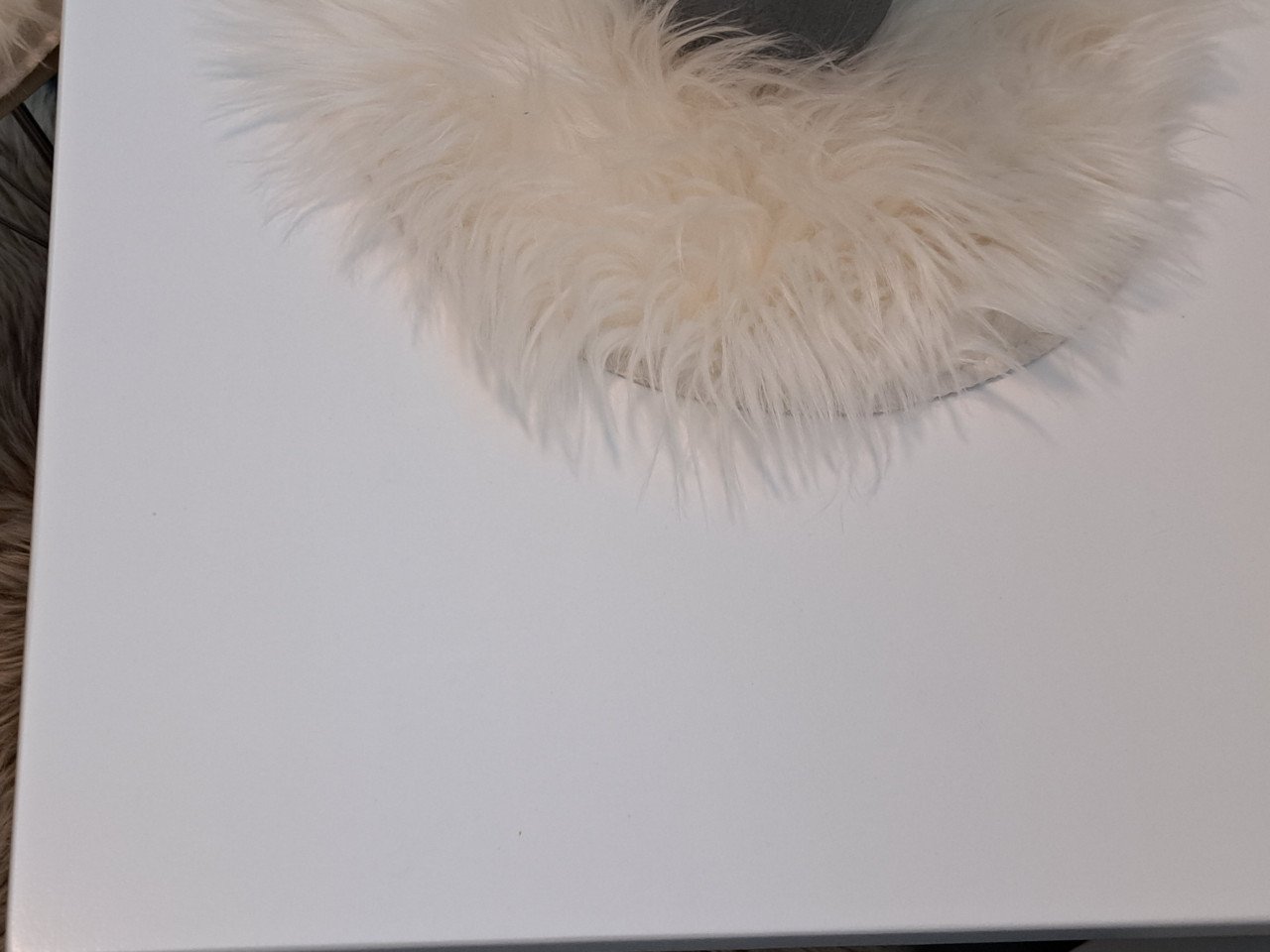 Mooie en veilige kindertafel en stoel