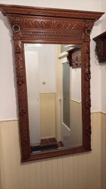 Antiek Mechelse spiegel met versiering