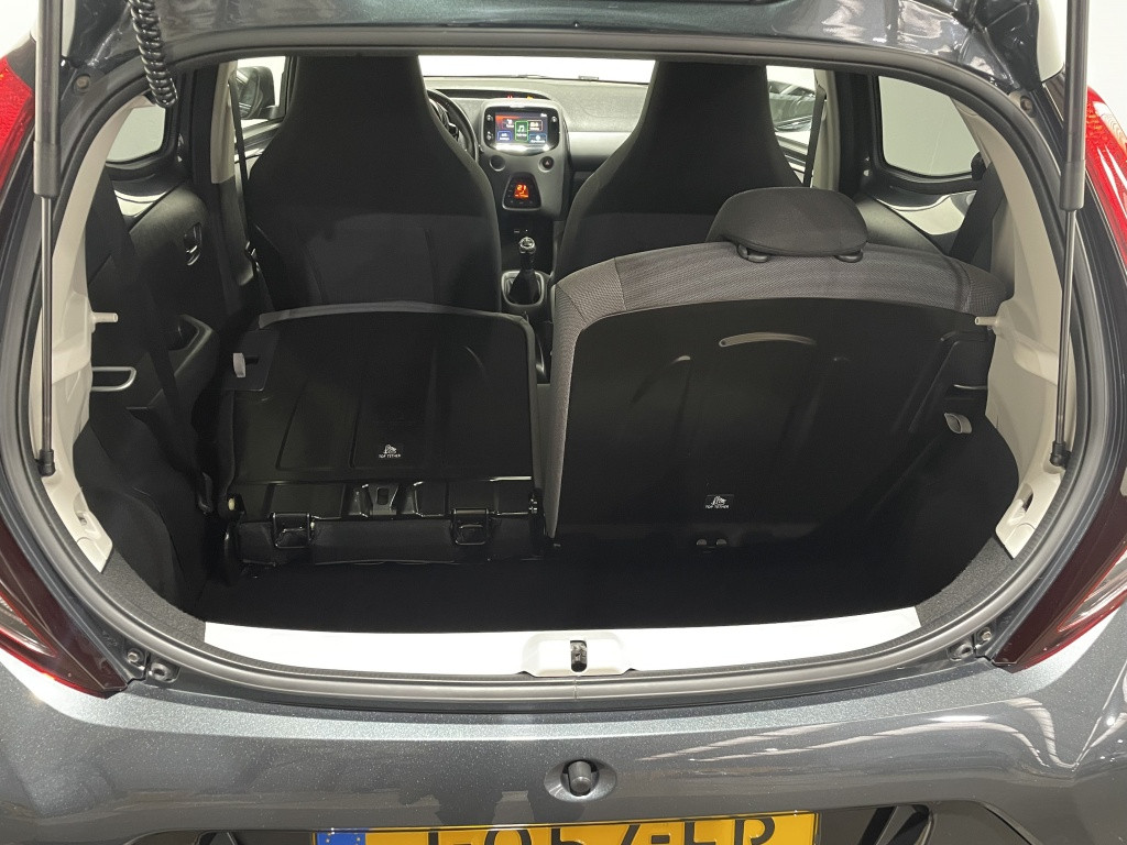 Toyota Aygo 1.0 vvt-i x-play