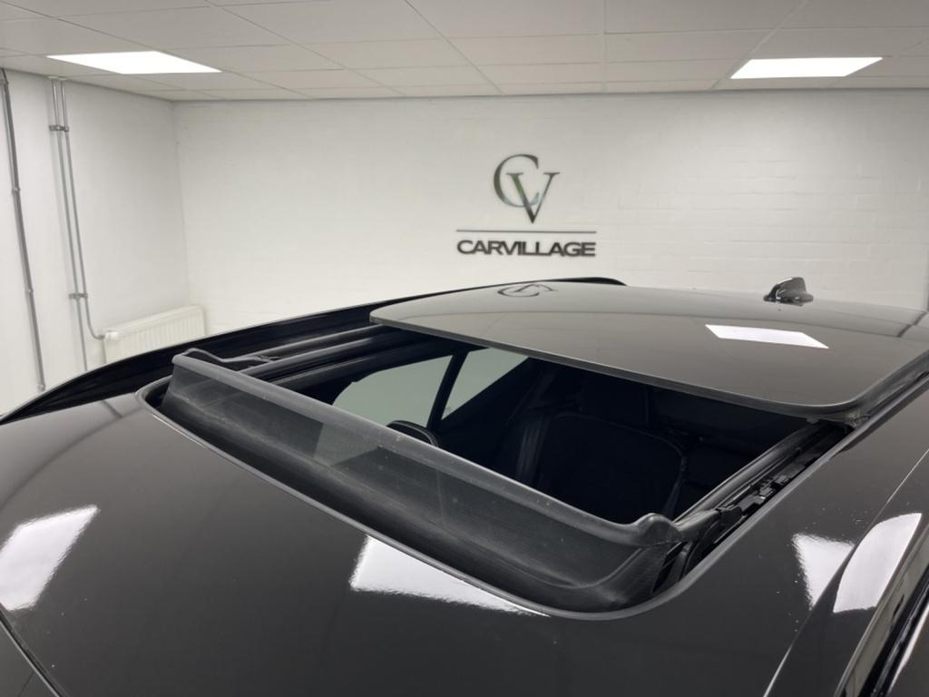 Volvo XC40 1.5 t4 plug-in hybrid ultimate dark | autopilot | harman/kardon 